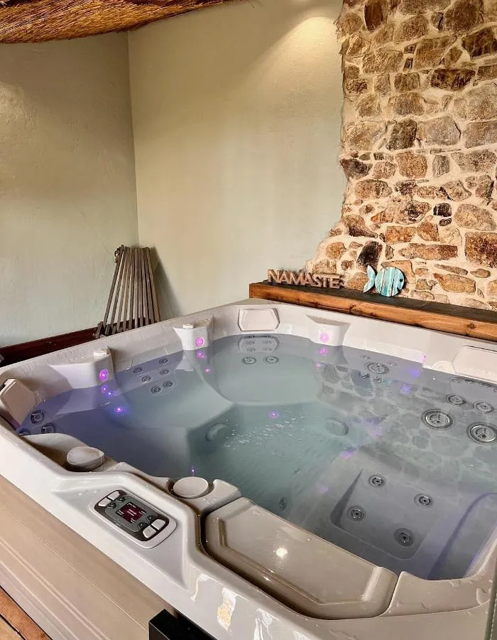 Chalet para 10 personas, con jacuzzi y jardín, Se admiten mascotas - 1