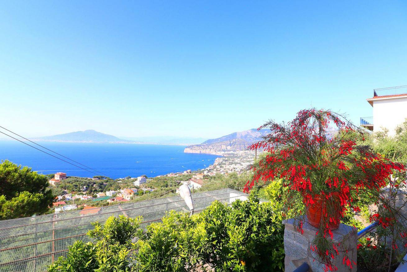 La Rosa del sud - sea view  in Sorrento, Sorrentine Peninsula