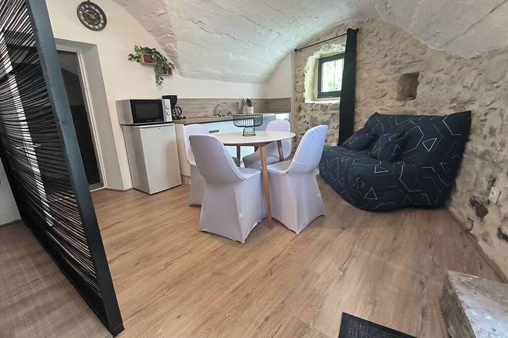 Gîte pour 4 personnes à Rochefort-en-Valdaine