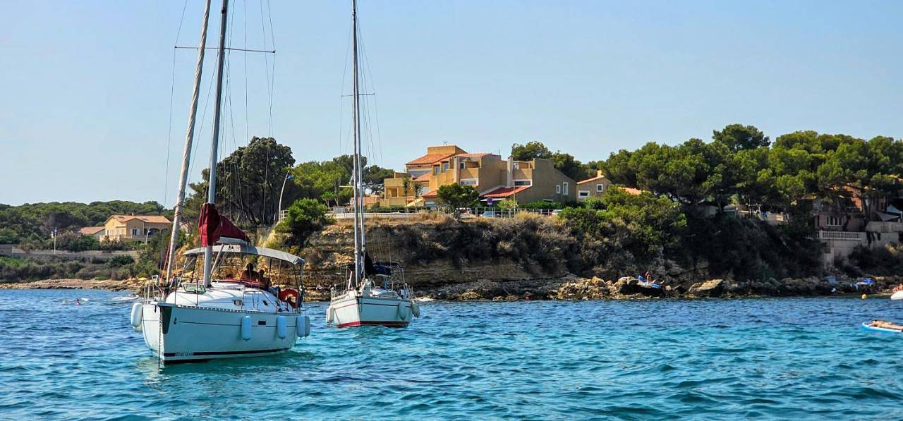 Villa vue mer incroyable ! Face aux calanques in Sausset-les-Pins, Côte méditerranéenne (France)