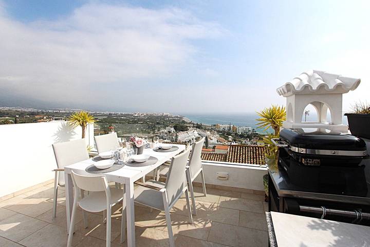 Ganze Wohnung, Ferienwohnung 'Carolina 3 Bedroom' mit Meerblick, Wi-Fi und Klimaanlage in Torrox Costa, Torrox