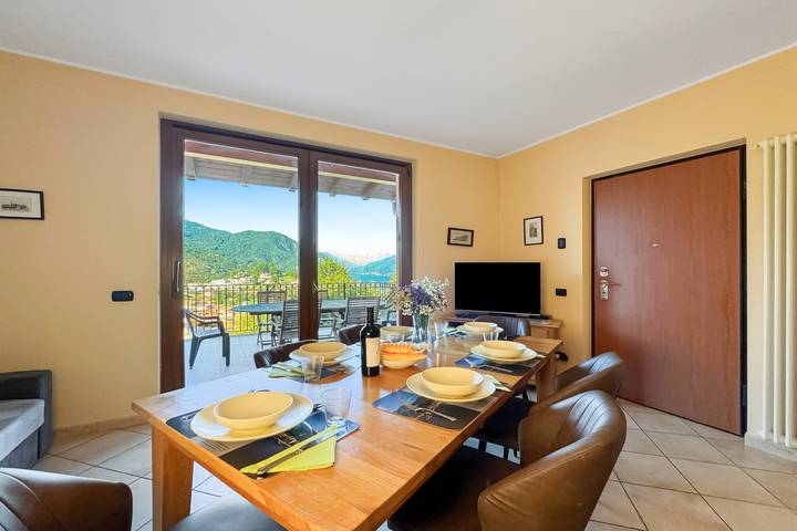 Location de vacances pour 8 personnes, avec piscine ainsi que terrasse et vue sur le lac, adapté aux familles dans Menaggio - 4