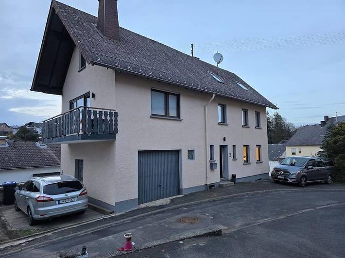 Ferienwohnung für 3 Personen, mit Ausblick und Garten sowie Terrasse, mit Haustier in Kelberg