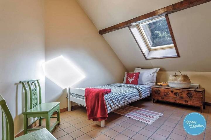 Les Coteaux - Family house with lake view. in Menthon-Saint-Bernard, Annecy und Umgebung