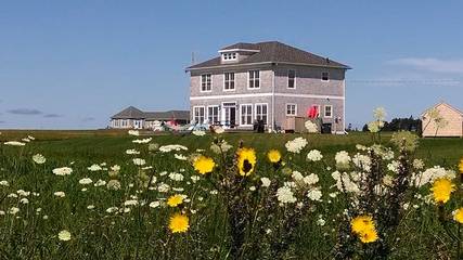Cabin Rentals And Lodges for 10 Guests in Prince Edward Island, Canada, Picture 3