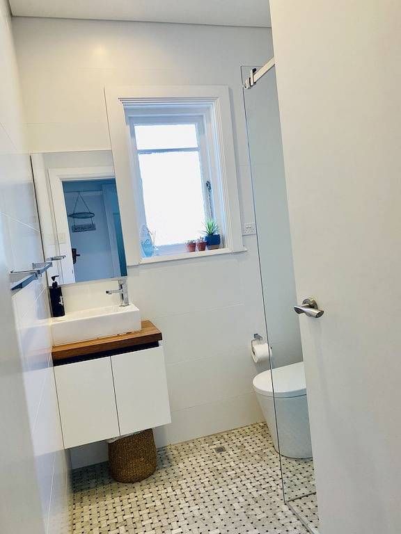 Ganze Wohnung, Manly Beach Oasis-2 Br in der Nähe von Strand, Cafés, Restaurants, Bars, Geschäften, Parkplätzen in Sydney, New South Wales