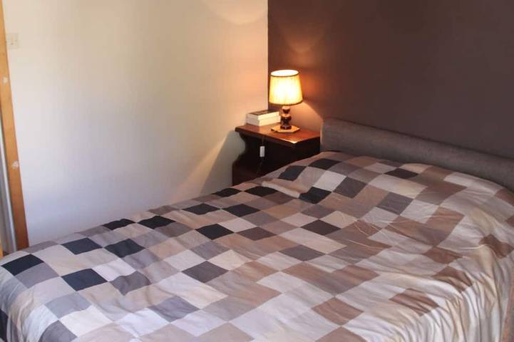 Location de vacances pour 5 personnes, avec jardin ainsi que terrasse et piscine dans Port de Gourmalon - 2