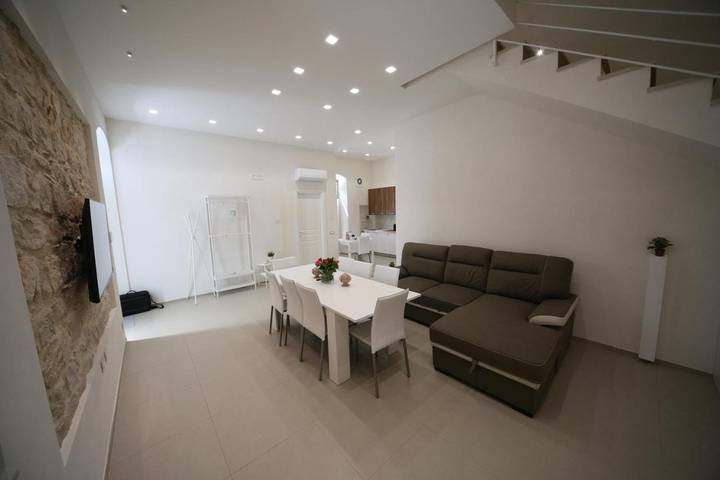 Villa for 9 people, with terrace and view - 1