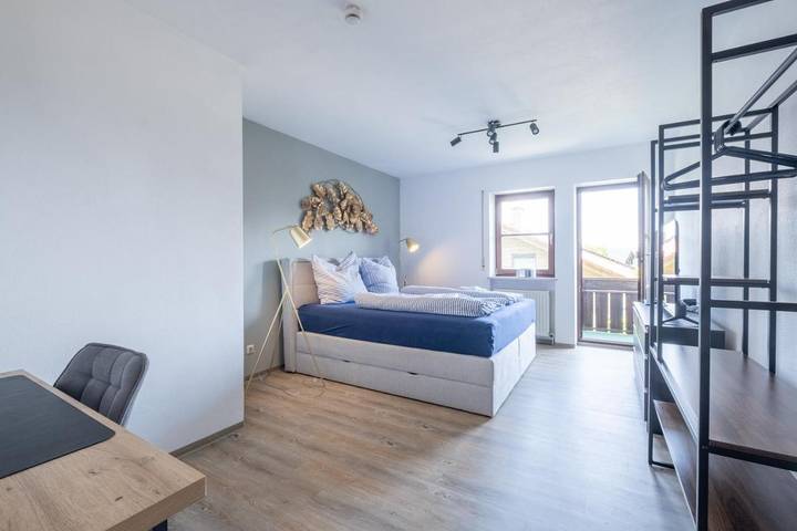 Ferienwohnung für 5 Personen, mit Balkon und Seeblick sowie Ausblick in Dießen am Ammersee