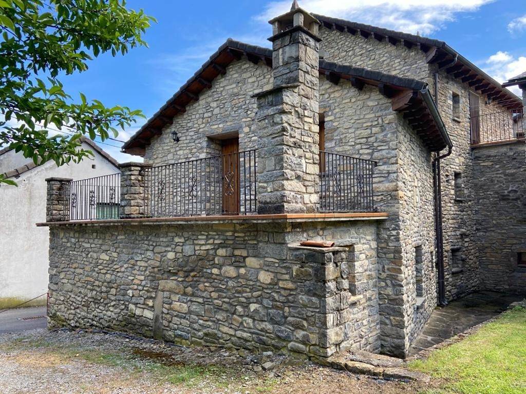 Casa Suertes-Fiscal in Fiscal, Pirineo Aragonés