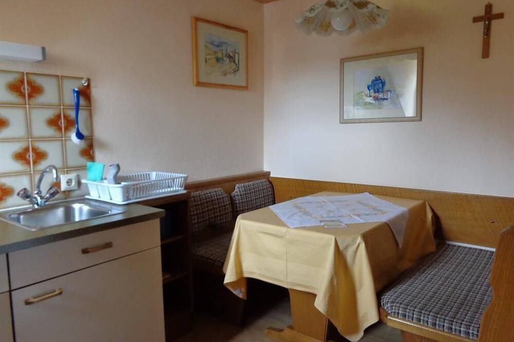 Ganze Wohnung, Gehrenspitze,Schlafzimmer,Wohnküche,Dusche/Wc,Balk - Haus Ahrnspitze in Weidach, Leutasch