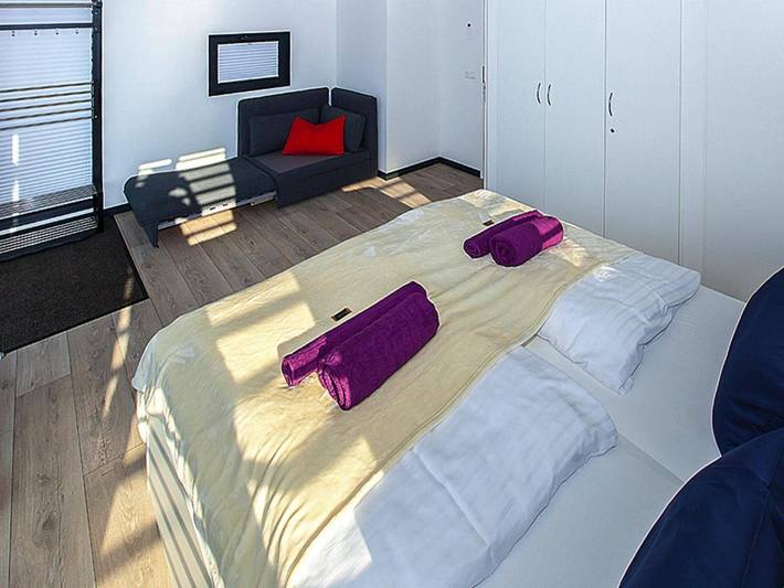 Hausboot für 3 Personen, mit Terrasse in Ribnitz-Damgarten - 3