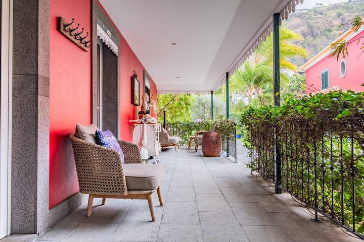 Apartamento para 4 personas, con Balcón además de Jardín y Piscina en Ponta do Sol