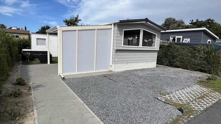 Chalet voor 4 personen, met balkon/terras en terras in Renesse