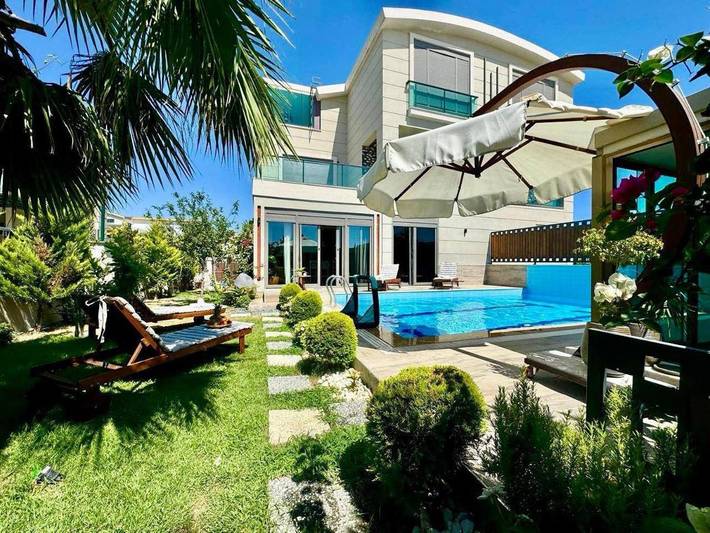 Ferienhaus für 10 Personen, mit Garten und Ausblick sowie Pool in Belek