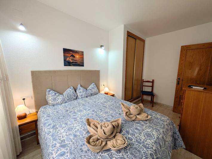 Geheel appartement, Appartement 'Mooi Appartement met Gedeeld Zwembad' met gedeeld zwembad, wifi en airco in Torrevieja Centre, Torrevieja