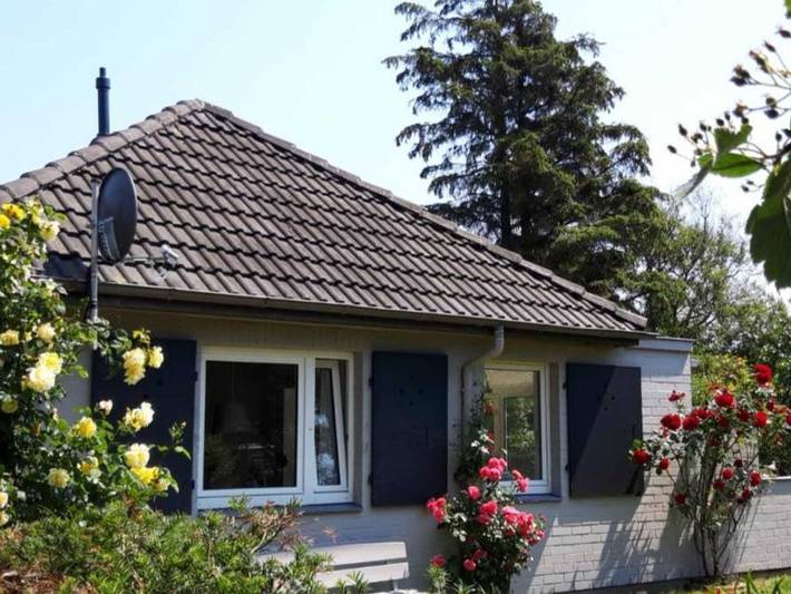 Ferienhaus für 3 Personen, mit Terrasse und Garten in Nieblum