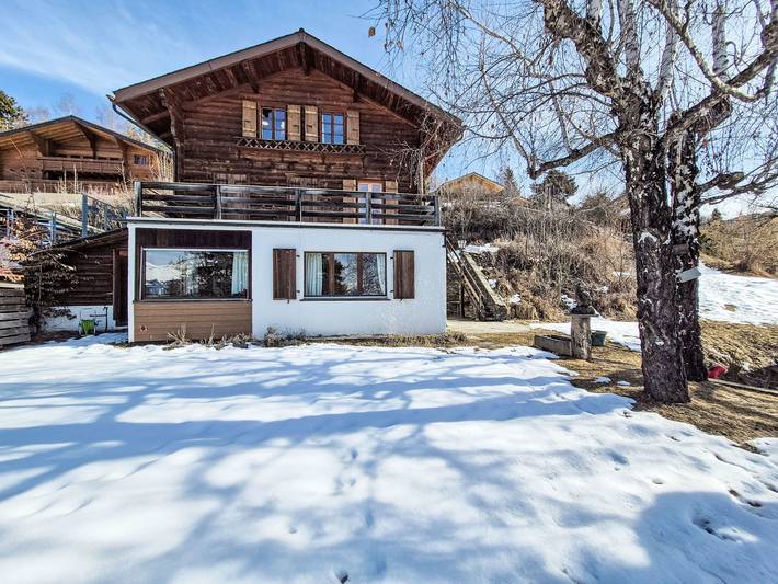 Ferienhaus für 8 Personen, mit Ausblick und Garten sowie Balkon in Chalais (Schweiz)