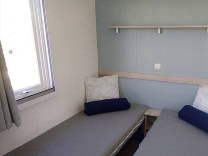 Camping Domaine de la Marina - Bungalow 4 personen - Mobilheim | Comfort | 2 Zi. | 4 Pers. | Einfache Terrasse | Clim. in Messanges, Côte d’Argent