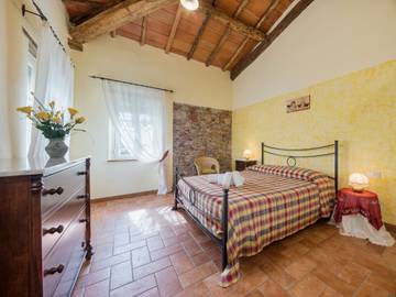 Apartment for 4 People in Lucca, Lucca Province, Photo 4