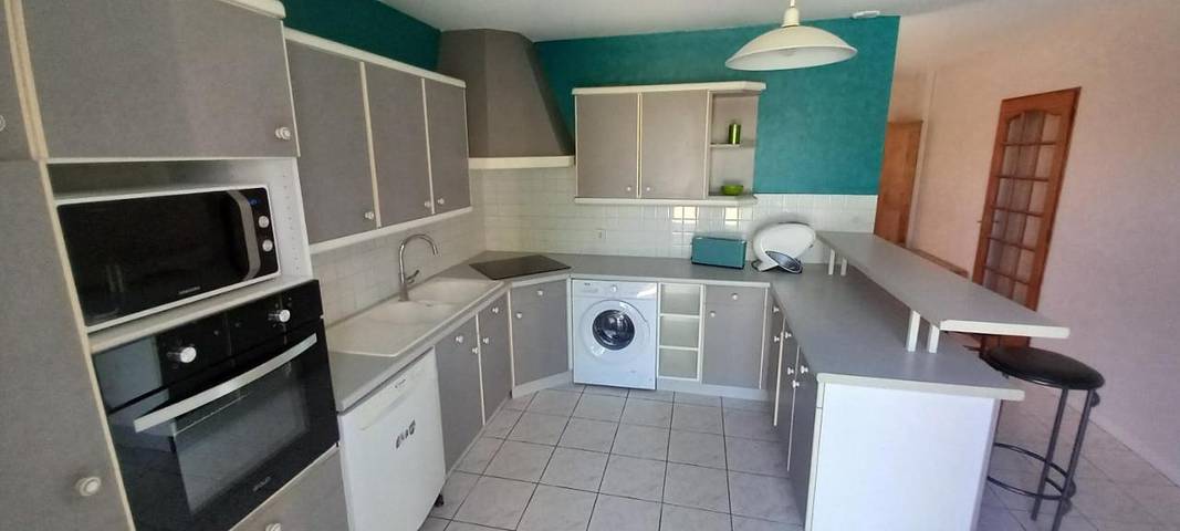 Location de vacances pour 8 personnes, avec piscine et jardin à Bressols - 3