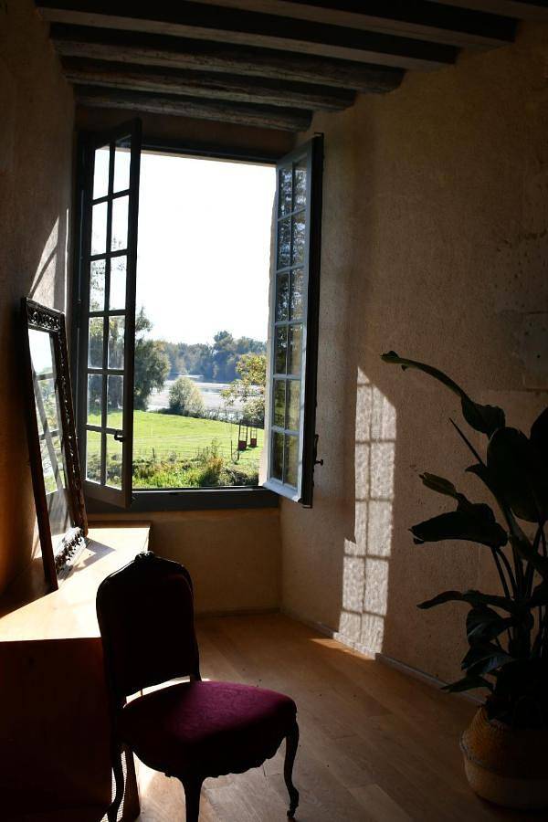 Six-Bedroom House in Saincaize-Meauce, Nièvre