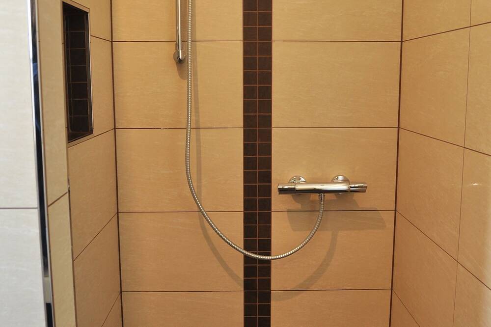 Geheel appartement, Cozy, lovingly furnished apartment with fireplace and sauna in the Thuringian Forest in Gehlberg, Rennsteig (weg)