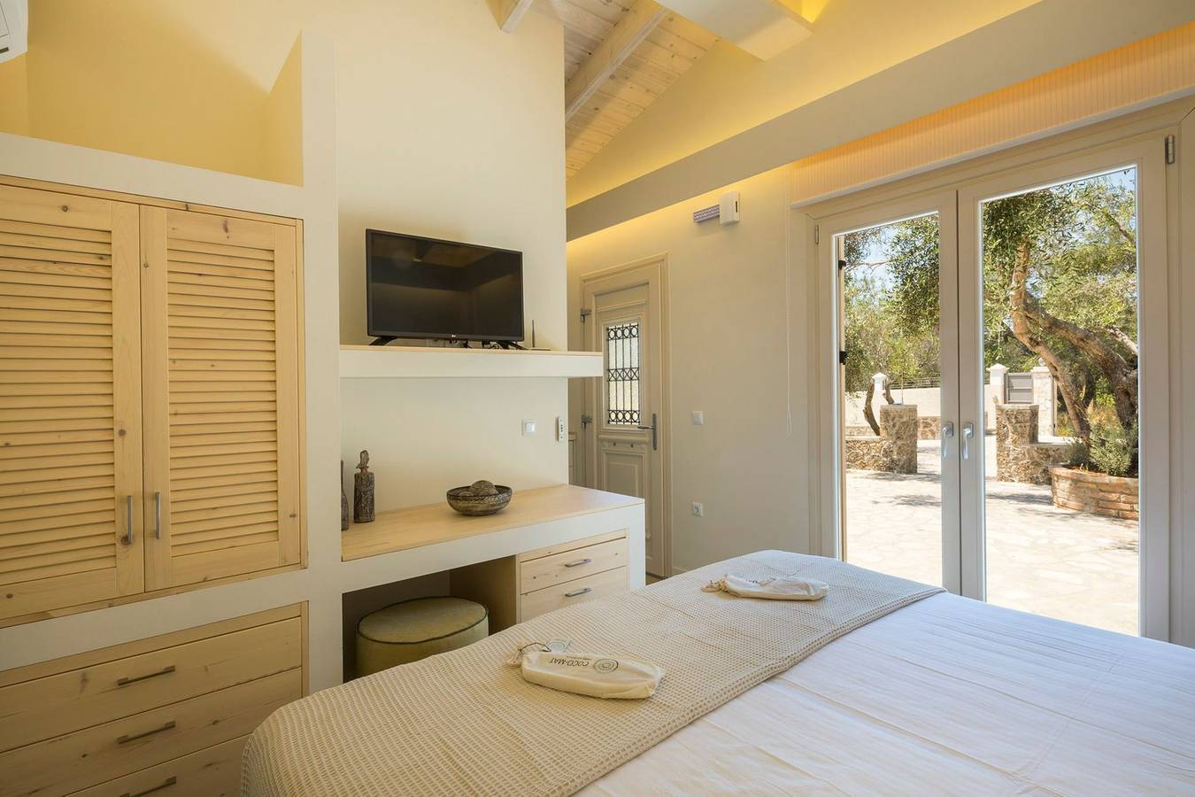 Luxury Corfu Villa | Casa Alta Mare Villa | Private Pool | 3 Bdr | Skidi in Korfu