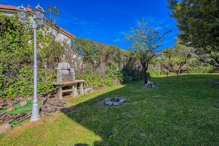 Location de vacances pour 10 personnes, avec Terrasse et Piscine à La Adrada - 4