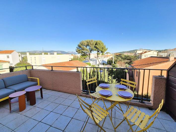 Location de vacances pour 4 personnes, avec Balcon et Terrasse à La Seyne-sur-Mer