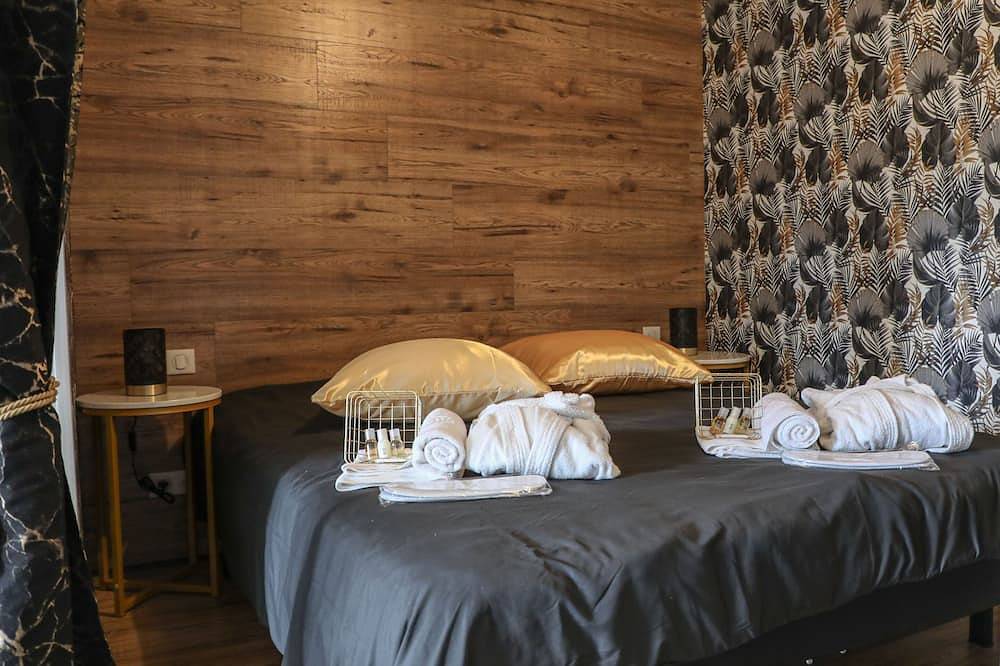 Appartement entier, \"Le Premium\" by \"Suite Spa Privatif\" in Pontavert, Aisne