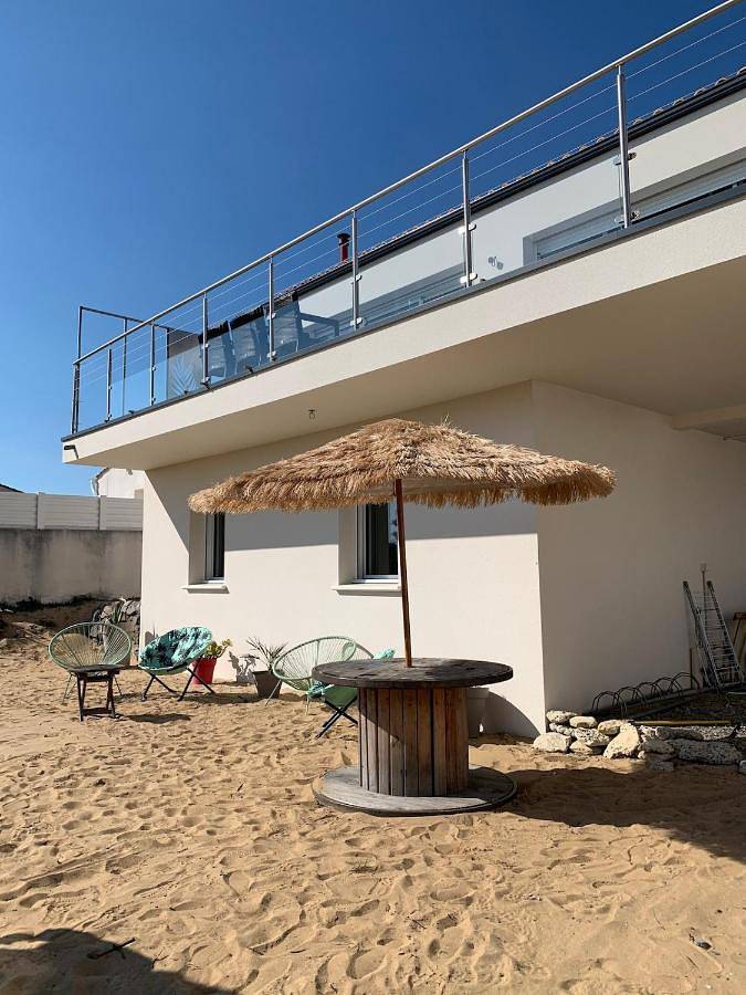 Location de vacances pour 7 personnes, avec Balcon et Terrasse ainsi que Jardin et Vue dans Plage du Phare (La Tranche-sur-Mer) - 3