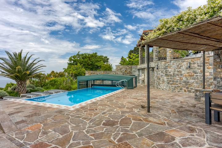 Gîte pour 2 personnes, avec vue sur l’océan ainsi que terrasse et piscine à Koper - 2