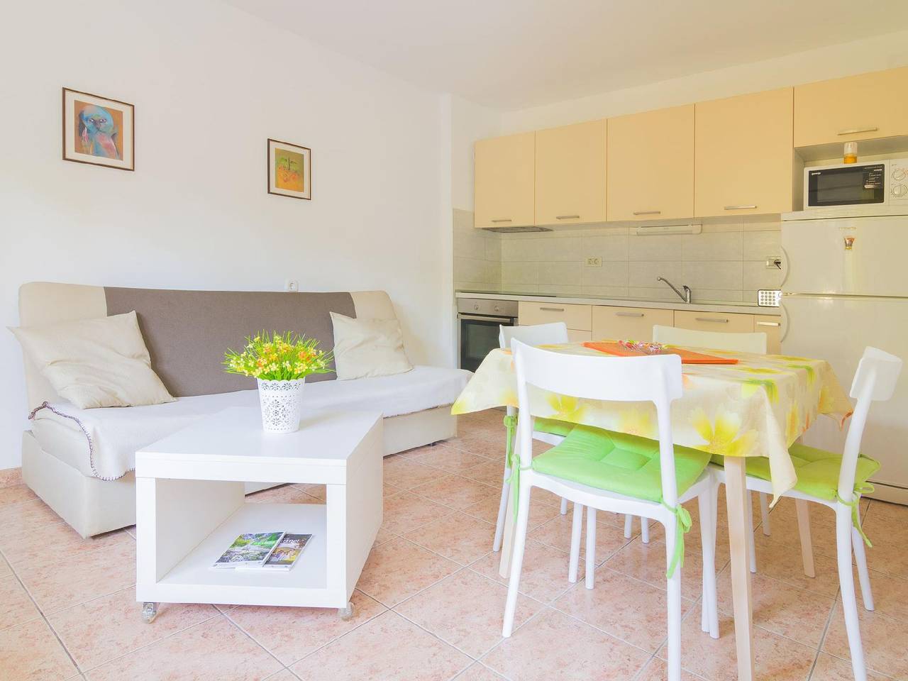 Apartamento vacacional entero, Cozy apartment with a garden view in Pula, Pula-Medulin