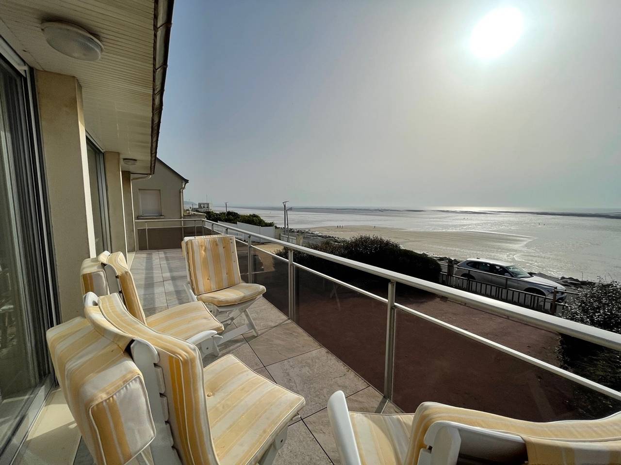 Seafront villa with garden and free Wifi in Saint-Pair-sur-Mer, Côte de la Déroute