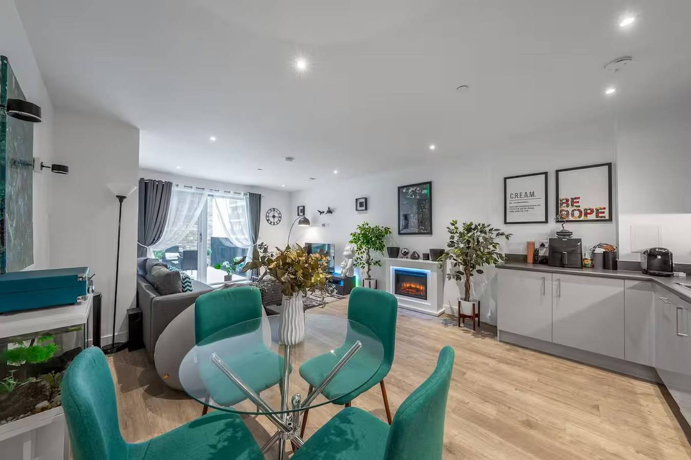 Hel lejlighed, Stylish 1-Bed Apt in Harrow with Balcony near Heathrow and Wembley in Harrow, London