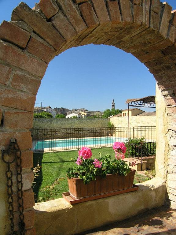 Gîte pour 2 personnes, avec jardin ainsi que piscine et terrasse, animaux acceptés dans Gorges de l’Ardèche - 4