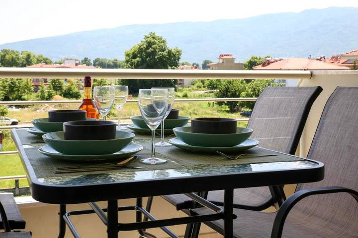 Ferienwohnung für 4 Personen, mit Ausblick und Balkon sowie Seeblick - 1