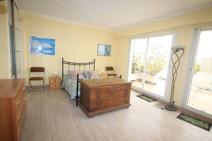Apartamento entero, Villa De Techo sobre los tejados de Niza frente al mar 100 m² + 100 m² terr in Niza, Costa mediterránea (Francia)
