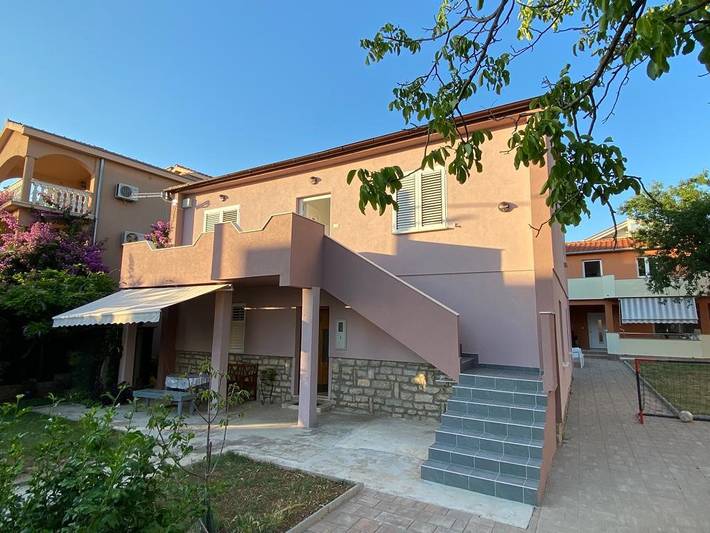 Ferienwohnung für 4 Personen, mit Balkon/Terrasse in Biograd na Moru