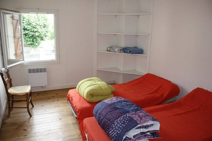 Gîte pour 6 personnes, avec terrasse et jardin dans l' Ariège - 4