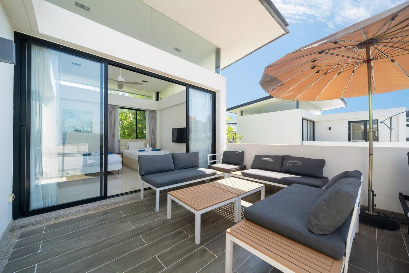 Lp101 - Private rooftop pool villa in Laguna for 9 people, near restaurants and shops in Phuket