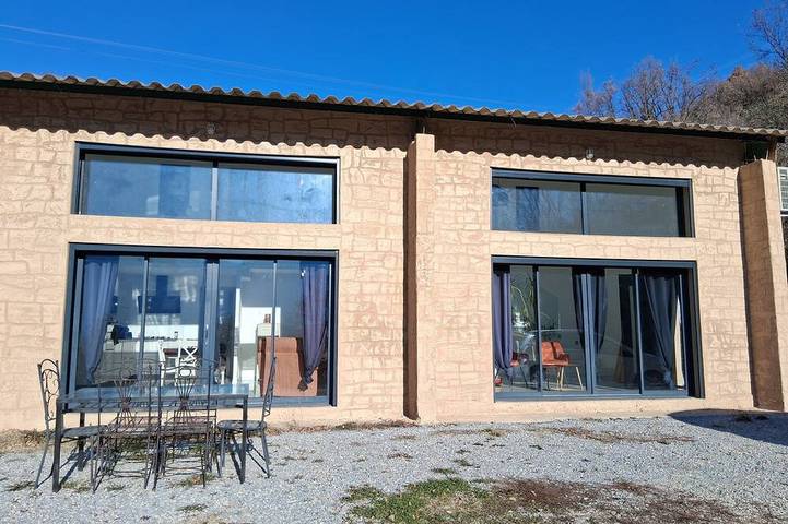 Location de vacances pour 7 personnes à Noyers-sur-Jabron