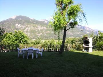 Gîte pour 4 personnes, avec jardin et piscine dans Hautes-Alpe