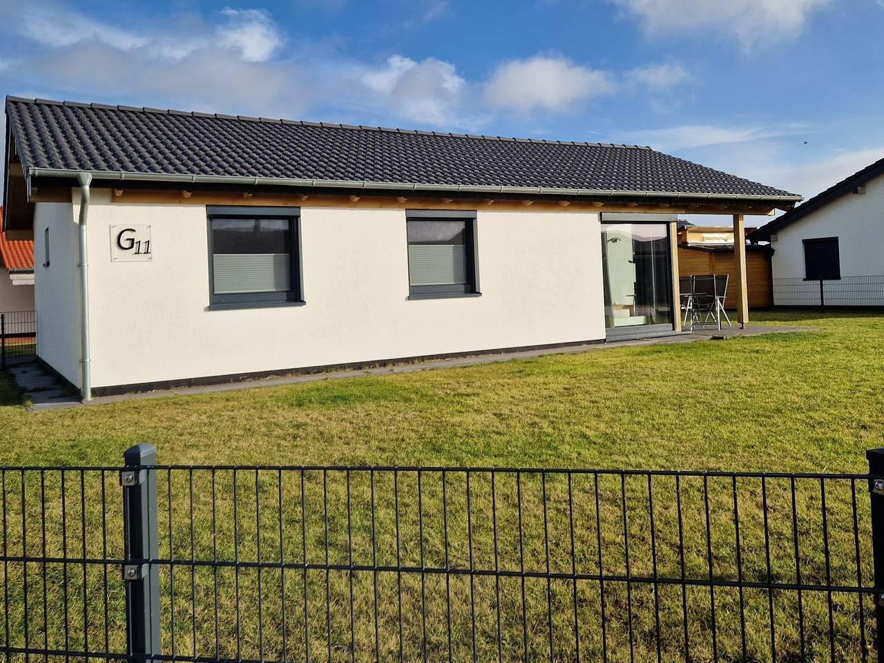 G11 Eingezäuntes Neubau-Haus in Eckwarderhörne in Eckwarderhörne, Butjadingen
