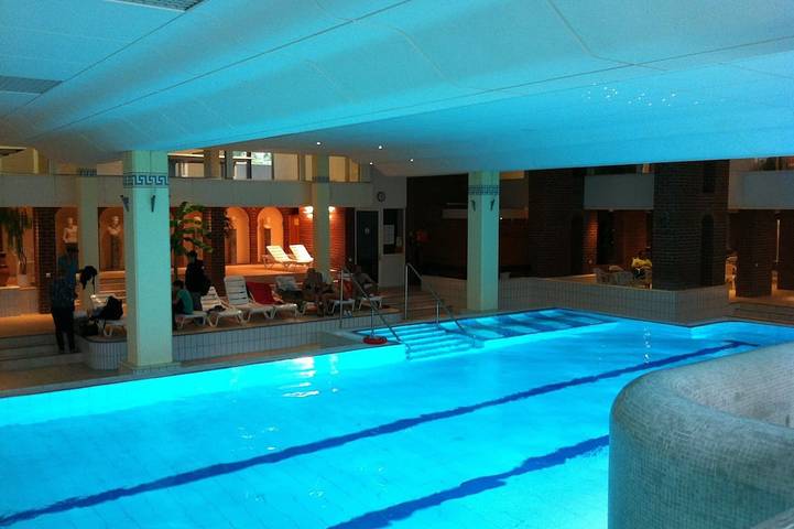 Ferienwohnung für 4 Personen, mit Whirlpool und Garten sowie Sauna