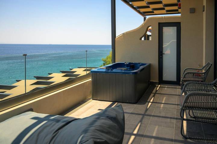 Appartement de vacances pour 3 personnes, avec Balcon et Terrasse ainsi que Jacuzzi et Jardin