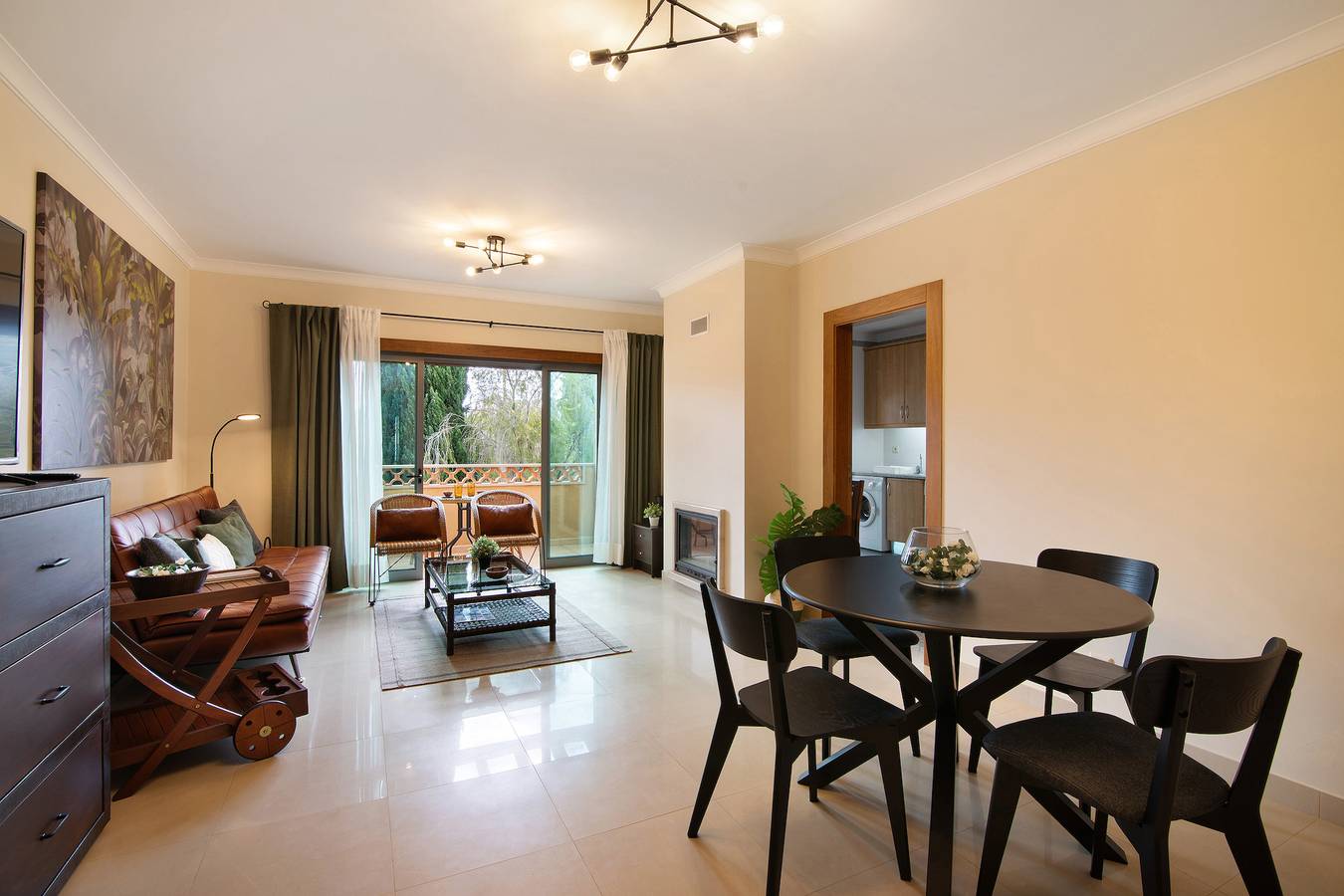 Apartamento inteiro, Apartamento 'Condomínio Do Vale' com Piscina Partilhada, Terraço Partilhado e Wi-Fi in Guia, Distrito de Faro