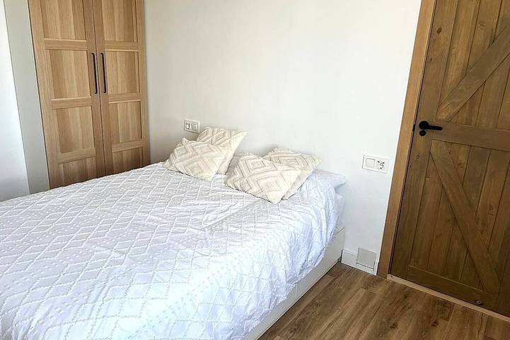 Llivia IX - Drei Schlafzimmer Wohnung, Schläft 6 in Enveitg, Parc naturel régional des Pyrénées catalanes