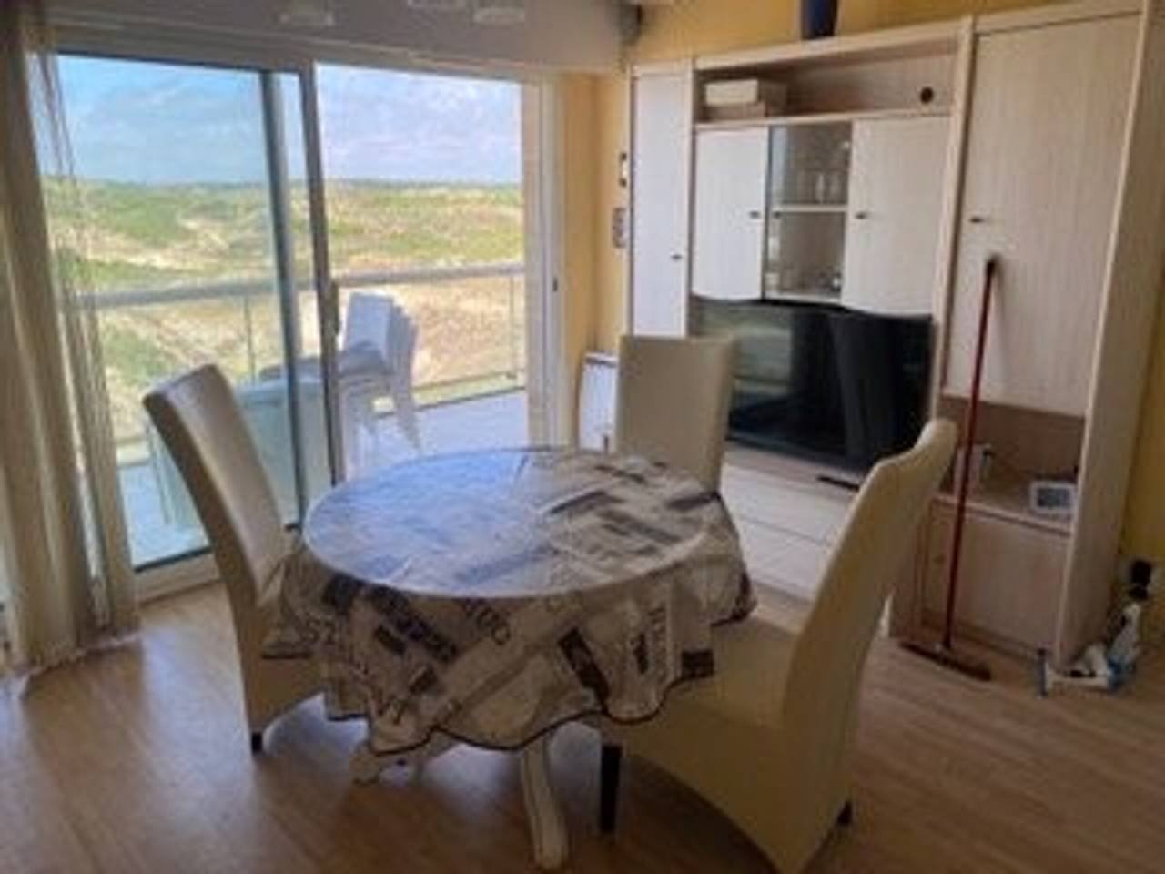 Apartamento entero, Apartamento para 4 en Cucq frente a la playa con estacionamiento y mascotas in Cucq, Montreuil und Umgebung